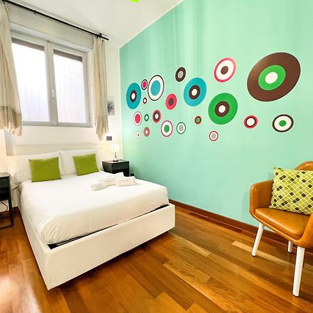 Unique House - 3 Bedrooms & 2 Bathrooms With 4 Beds - 100 Meters To The Metro A Roma Dış mekan fotoğraf