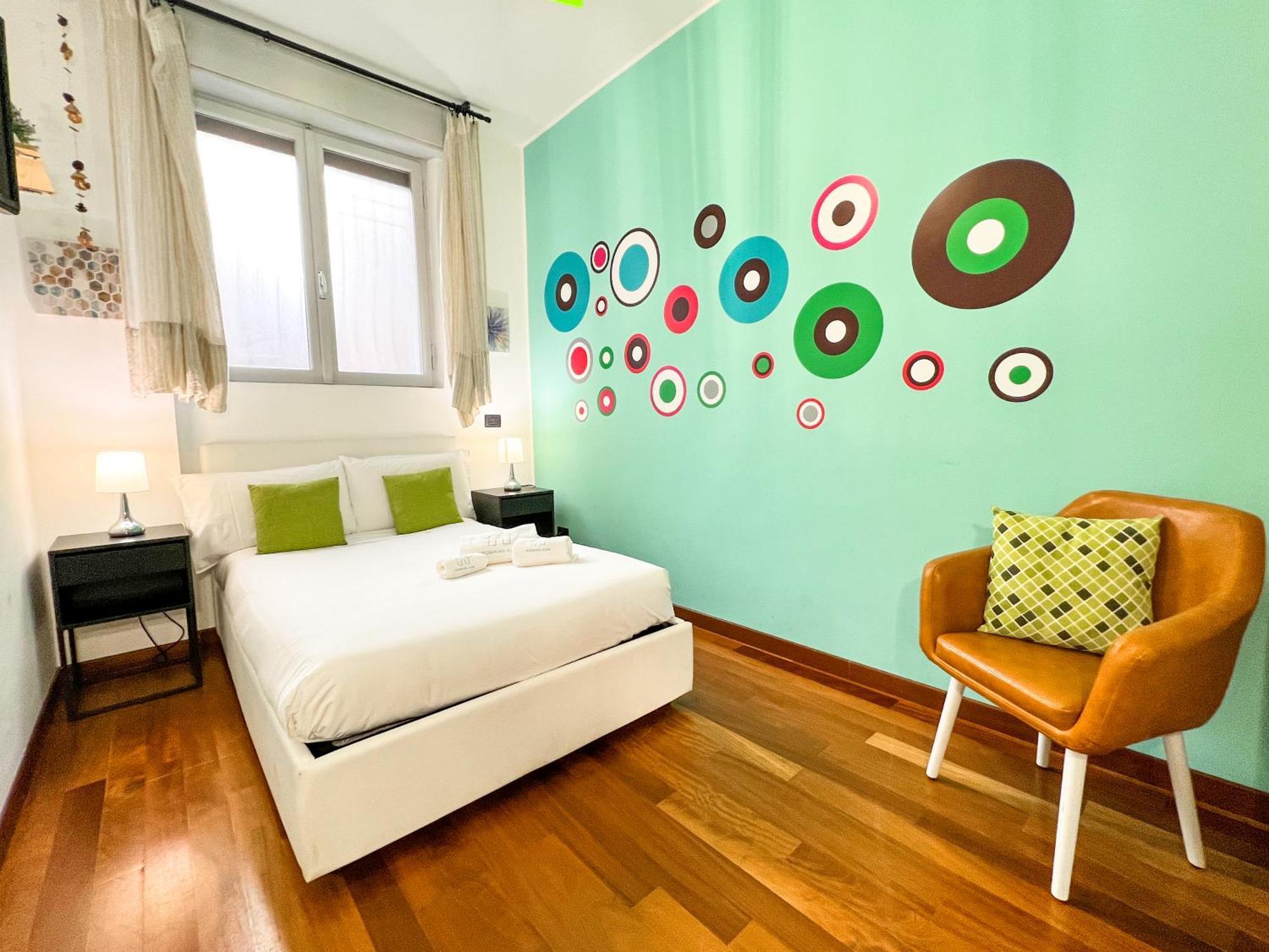 Unique House - 3 Bedrooms & 2 Bathrooms With 4 Beds - 100 Meters To The Metro A Roma Dış mekan fotoğraf