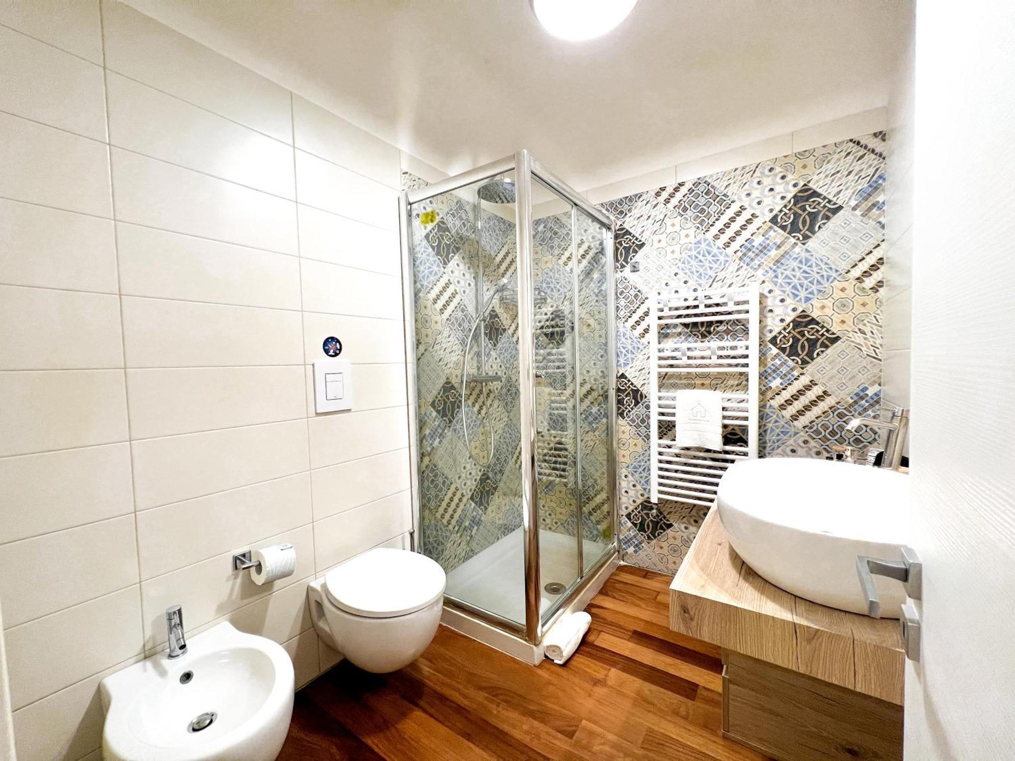 Unique House - 3 Bedrooms & 2 Bathrooms With 4 Beds - 100 Meters To The Metro A Roma Dış mekan fotoğraf