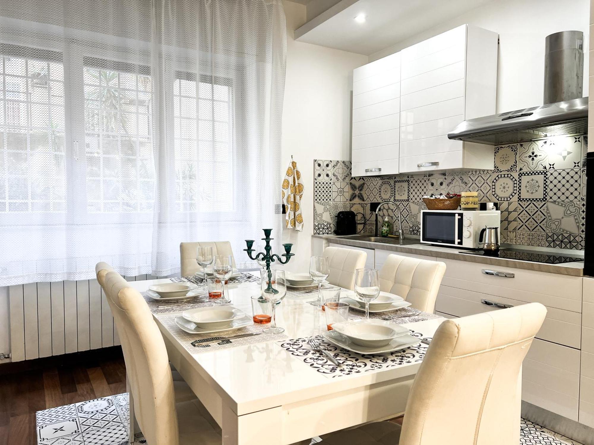 Unique House - 3 Bedrooms & 2 Bathrooms With 4 Beds - 100 Meters To The Metro A Roma Dış mekan fotoğraf