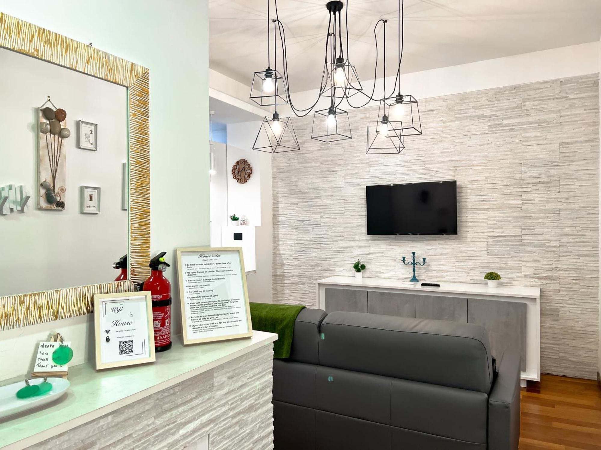 Unique House - 3 Bedrooms & 2 Bathrooms With 4 Beds - 100 Meters To The Metro A Roma Dış mekan fotoğraf
